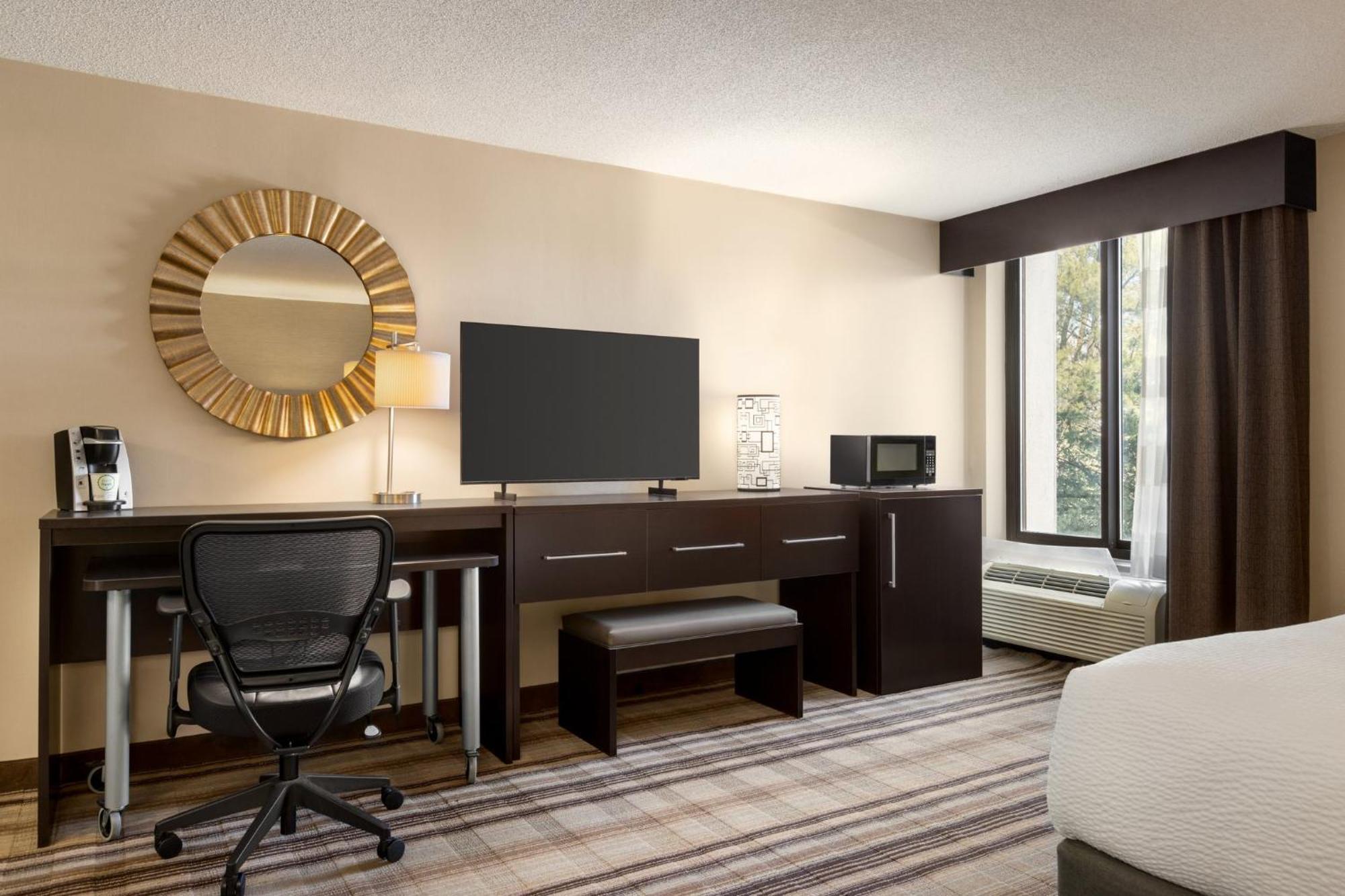 Holiday Inn Gaithersburg By Ihg Extérieur photo