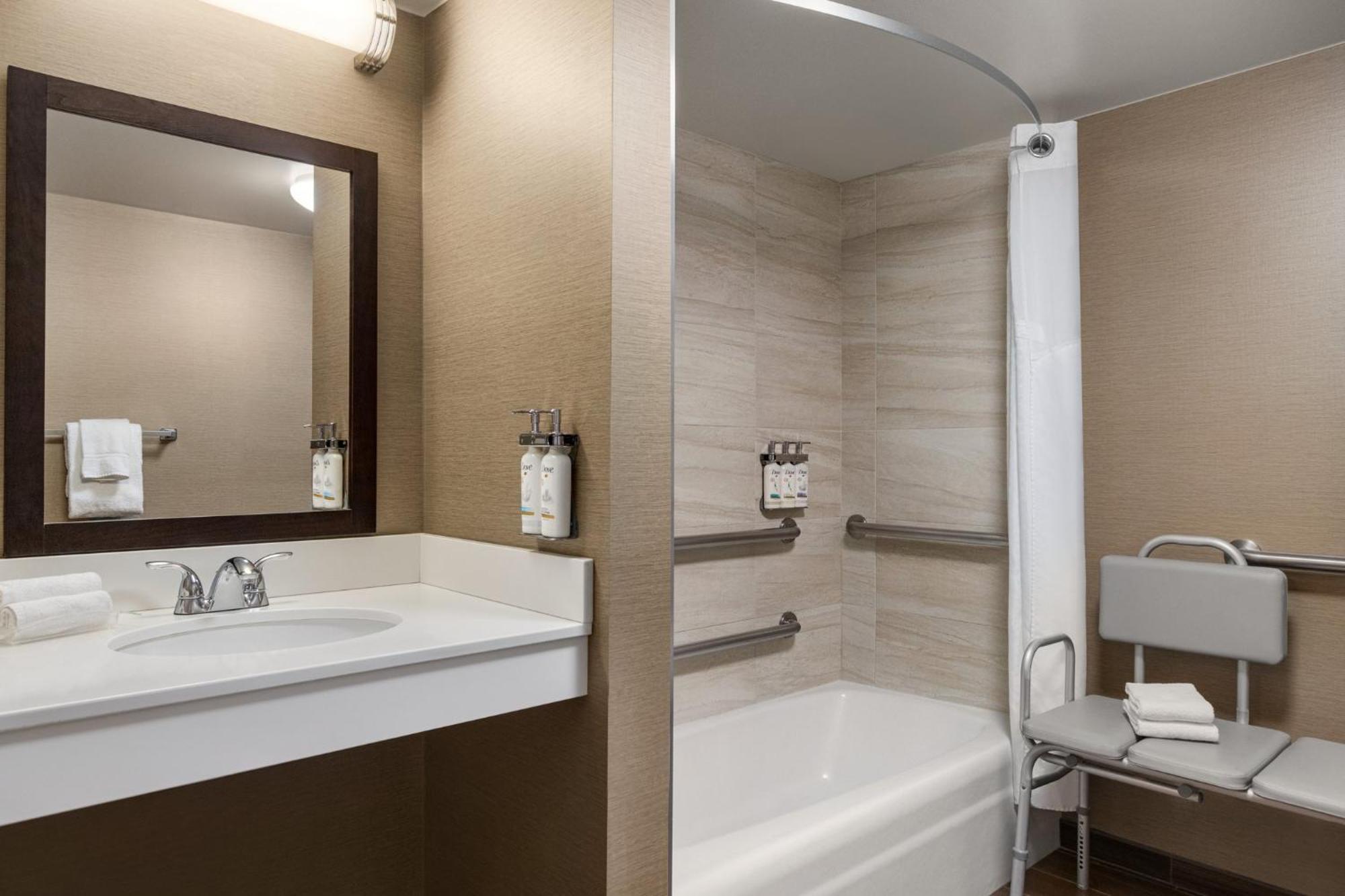 Holiday Inn Gaithersburg By Ihg Extérieur photo